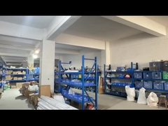 Entrepôt d'accessoires de suspension nordique moderne