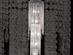 Chandelier d'entrée longue conception polyvalent Grands chandeliers pour les hauts plafonds