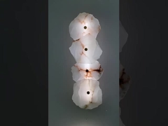 Chandelier de cristal de luxe pour salle d'exposition d'art ou salle de conférence