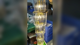 Éclairage d'escalier de lustre en cristal de luxe