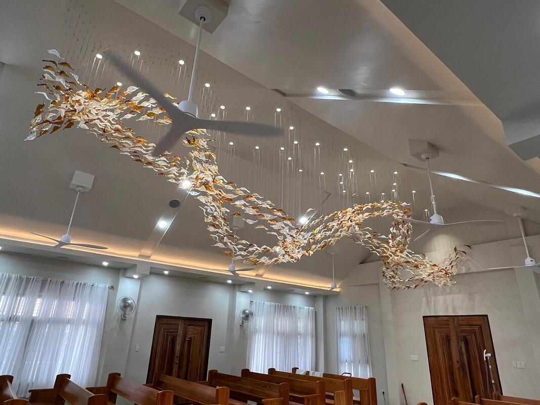 Custom Handmade the Tea Color Glass Bamboo Leaf Large Chandelier for High Ceiling Lobby of the Hotel & Banquet Hall Chandelier
