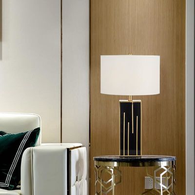 Lampe de table moderne de maison en tissu Noir or E26 E27 résistant à la rouille
