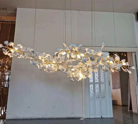 La grande lampe pendante adaptée aux besoins du client énorme énorme 9500lm a préfabriqué les plafonniers pendants de luxe de villa
