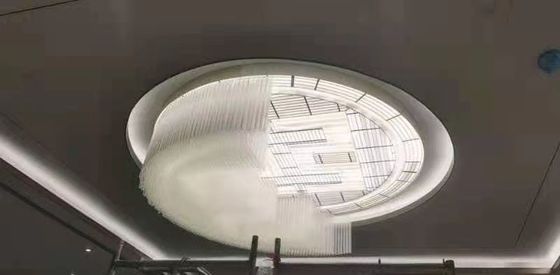 Le bar du hôtel blanc de villa a adapté la haute performance aux besoins du client de lampe pendante