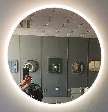 Lumière acrylique de miroir de salle de bains du rond LED pour habiller le secteur