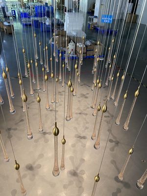 Lumière moderne luxe long lustre à goutte d'eau pour l'escalier de villa duplex