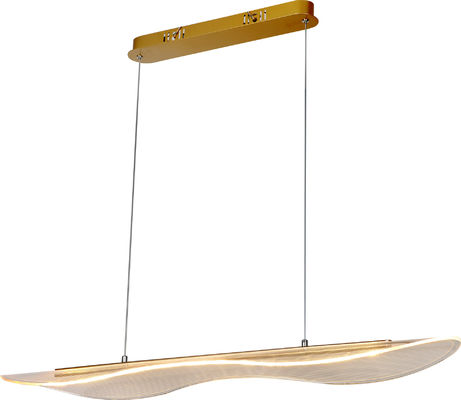 Lumière chaude naturelle à l'intérieur