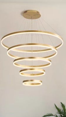 Lumière de plafond suspendue à 5 anneaux pour hôtel-villa
