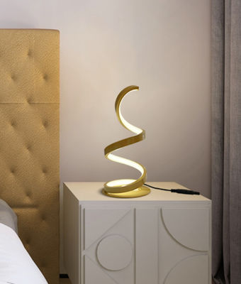 Nouvelle lampe de table décorative dortoir dortoir en métal acrylique en or simple en spirale