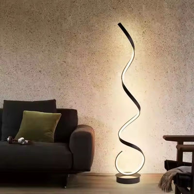 L'angle de luxe arc intelligent minimaliste hôtel salon chambre à coucher sol lumière debout LED lampe moderne
