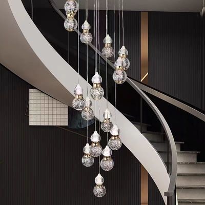 Lumière moderne de luxe Escalier longue lampe suspendue 5 kg Poids AC 110-240V Voltage d'entrée Duplex Loft Design
