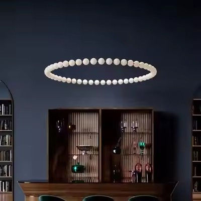 Lumière suspendue en verre à perles