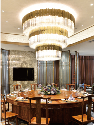 Chandeliers de foyer personnalisables pour tout style d'espace