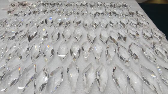 22*28mm Acrylique plastique Perles de lucite pour bijoux Faire des lumières bon marché Chandeliers Pendentif Goutte à goutte d'eau Perles goutte à goutte