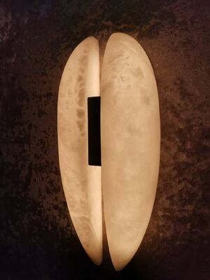 Lampe à pendentif à 5 lumières en pierre d'albâtre naturelle avec finition en laiton doré brossé
