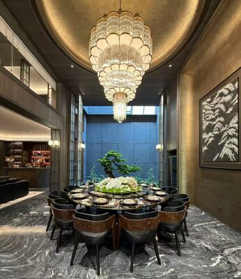 Salle de banquet, chandelier à ruban de cristal, décoration artistique sur mesure, luminaire technique